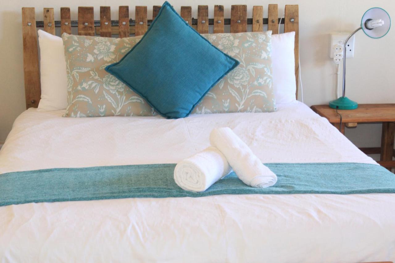 Suzies Huis Restaurant Bed And Breakfast Cape Town Exterior foto